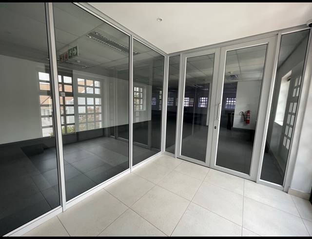 376M² OFFICE TO LET IN ROSEBANK